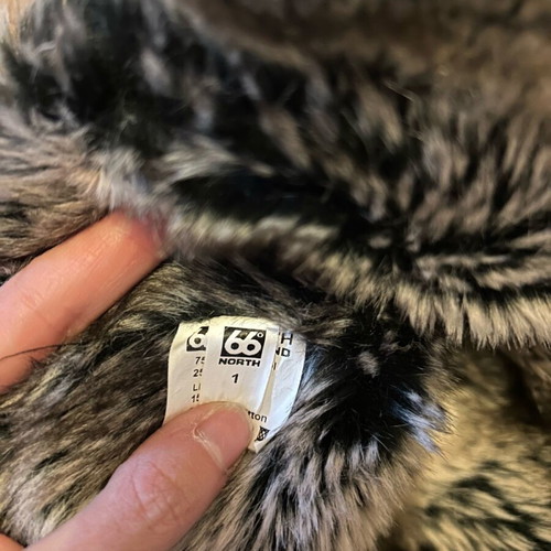 66 North woolen kids hat like new, white from Iceland