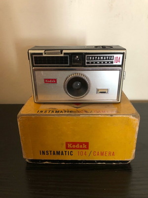 Kodak Instamatic 104 camera used with box