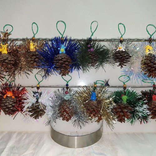 Pinecone Christmas ornaments new, set of 12