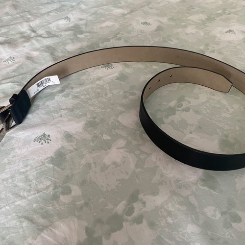 Guess black belt with metal buckle and rhinestones, synthetic leather