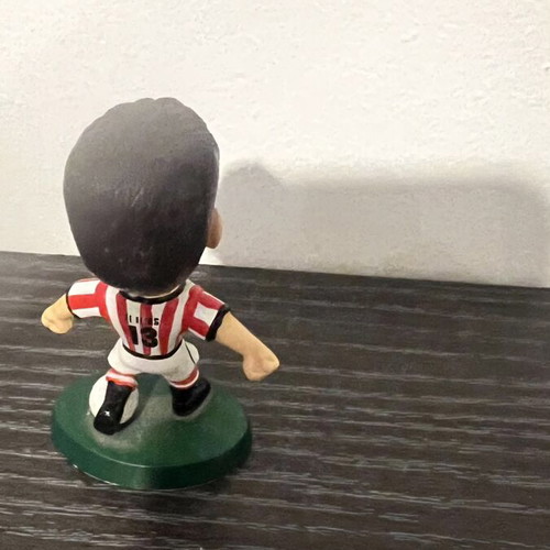 Olympiakos Figure Ze Elias used, authentic