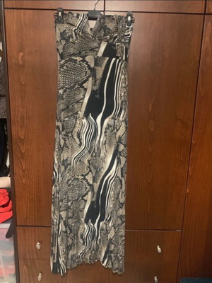 Long dress with snake skin pattern tied at neck Mara's Collection like new