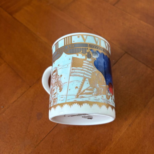 Royal Worcester Millennium 2000 Collectible Mug Like New