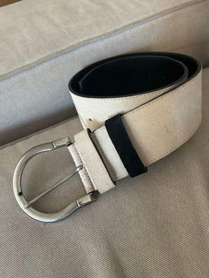 Nadia Rapti wide suede belt like new, beige