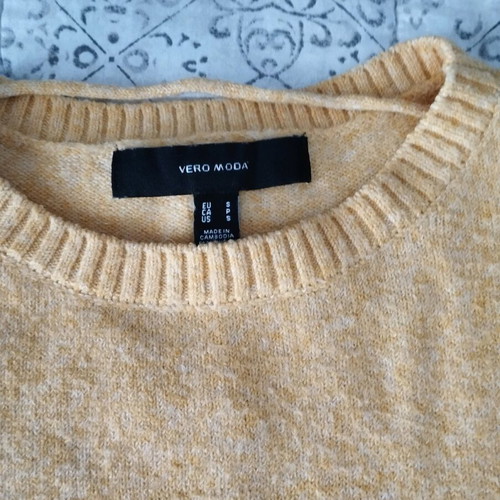 Vero Moda yellow sweater used, size S