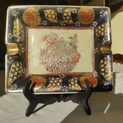 Japanese container and ashtray used, Royal hand painted Satsuma
