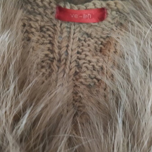Knitted vest new with fur and strass, size M brown