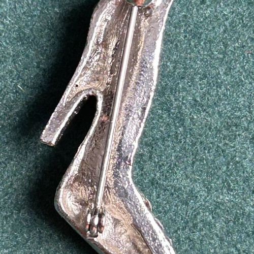 Set of 2 silver women's brooches with rhinestones like new