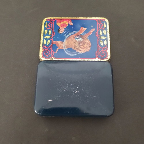 Vintage Samson empty tobacco tin 1945-50
