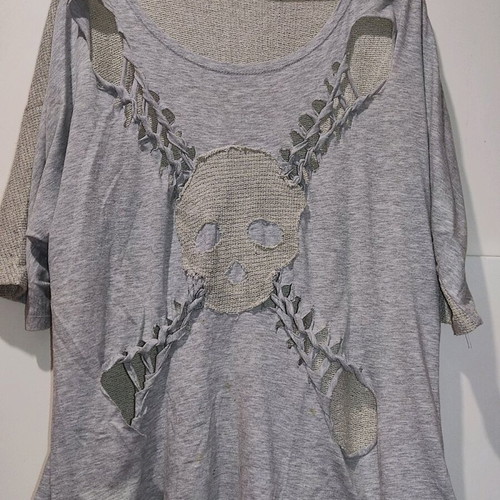 Skull print blouse like new, grey, sizes M and L
