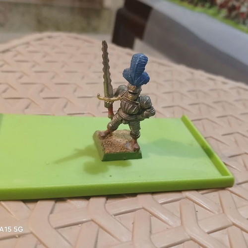 Empire Captain/Hero metal painted figure like new