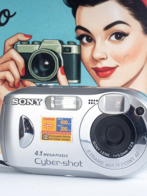 Sony Cyber-shot DSC-P43 4.1MP Digital Camera used, vintage