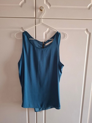 Stradivarius sleeveless top blue petrol XL like new