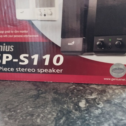 Genius SP-S110 2-piece stereo speakers like new