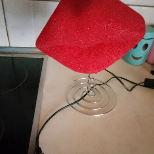 Lamp with red lips ..pop art.