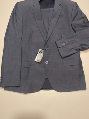 Men's light gray Alter ego suit new, size 54 with shirt and tie