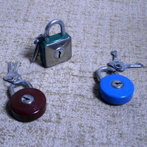 Padlocks new, pack of 7 vintage from Czechoslovakia, Germany and Taiwan