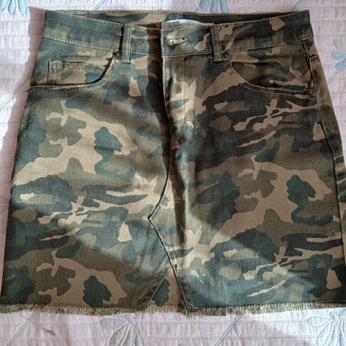 Army skirt like new, size S 36 8, green