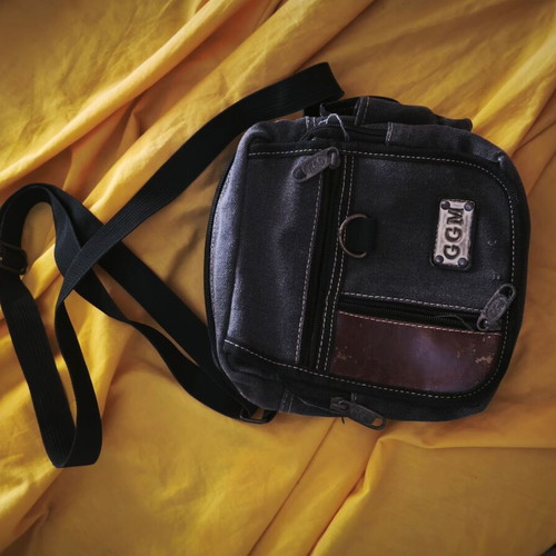 Shoulder bag used, gray