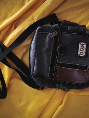 Shoulder bag used, gray