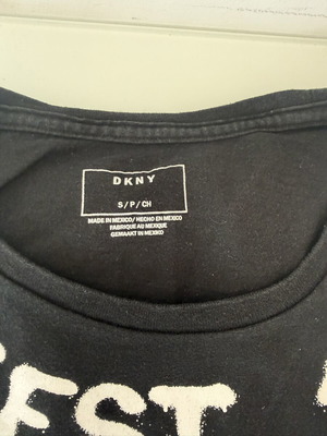 DKNY woman tshirt used, small size, black, 100% cotton