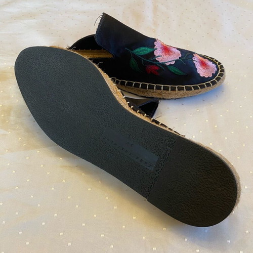 Zara vintage mules new with embroidery, black and multicolor