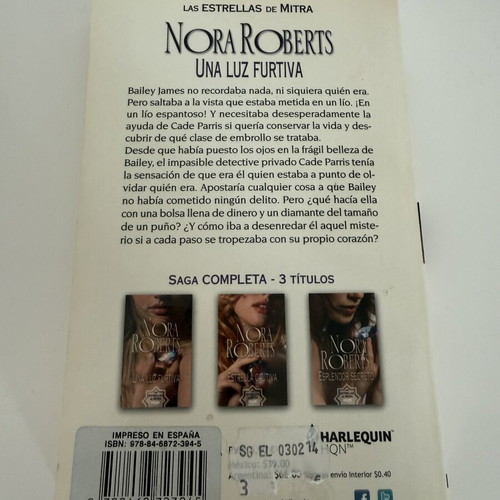 Una Luz Furtiva by Nora Roberts used, Spanish book