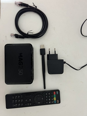 Infomir MAG 250 IPTV приемник с Wi-Fi антена