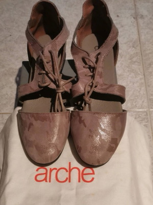 Arche leather sandals size 35 new, beige and brown