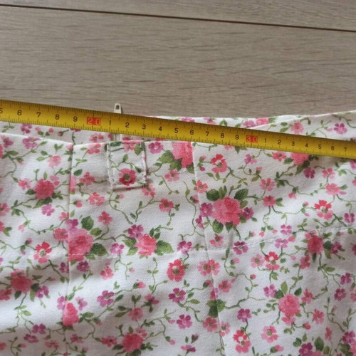 Vintage skirt hand-sewn, like new, medium size