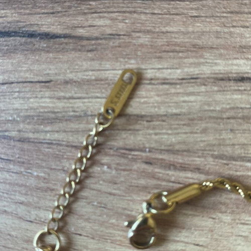 Stainless Steel Bracelet like new, gold tone