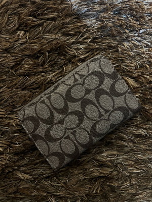 Coach wallet new beige