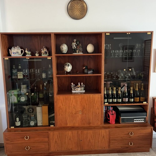 Buffet composite handmade rosewood used with 2 display cabinets and hidden lighting