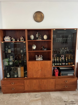Buffet composite handmade rosewood used with 2 display cabinets and hidden lighting