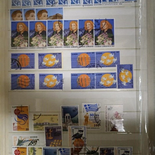 Leuchtturm A4 Stamp Album with 1600 Greek Sealed Stamps