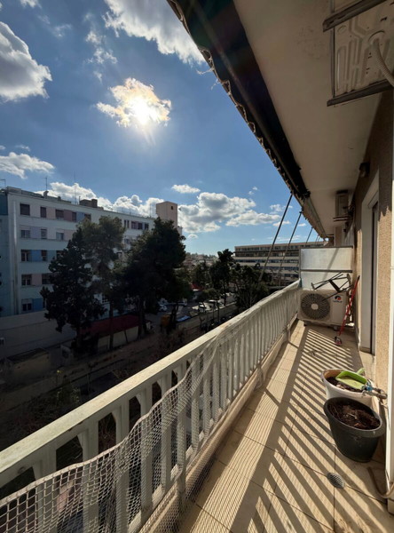 Διαμέρισμα προς πώληση στην περιοχή  Γουδή,  3ος όροφος.  Το εμβαδόν του ακινήτου είναι 74 τ.μ.