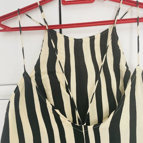 Mango jumpsuit large with open back like new, black and beige
