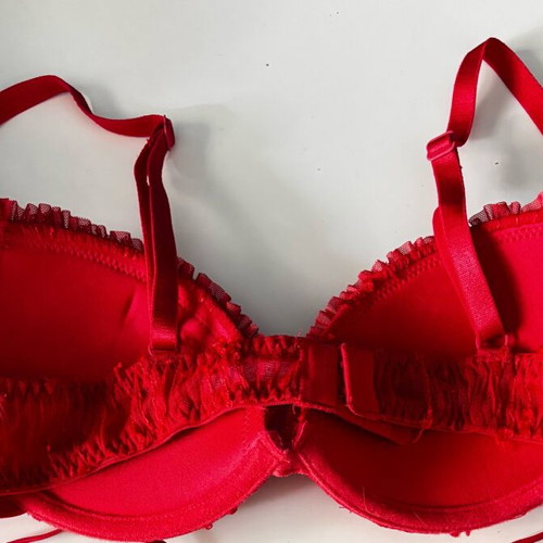 Yamamay bra red, like new, size 70B