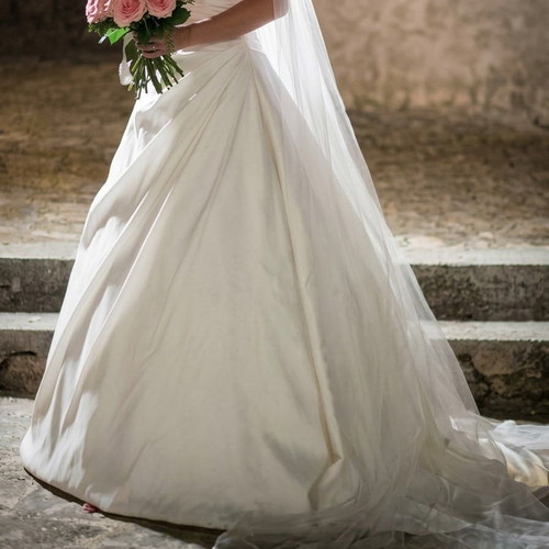 Demetrios wedding dress silk taffeta No 14 like new