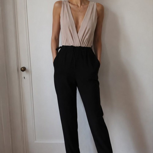 Jumpsuit like new, black and beige