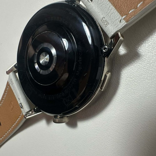 Huawei Watch GT 3 Elegant 42mm like new with extra straps and charger