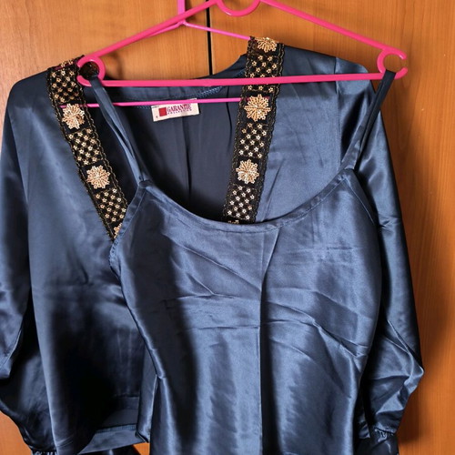 Garantie satin blouse like new, blue, set of 2 pieces