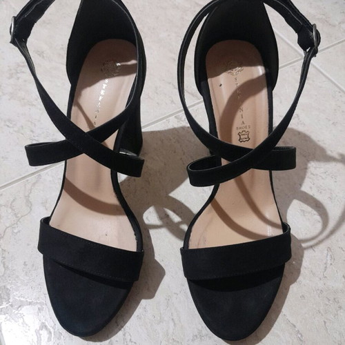 Stefania black sandals like new, size 37