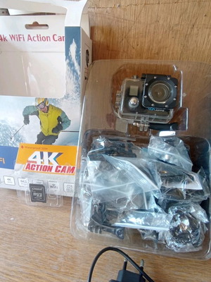 Sport Camera like new with mounts and 64GB memory card
