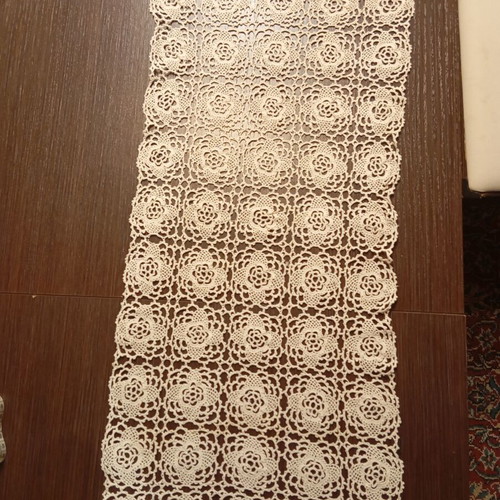 Handmade crochet table runner like new, beige 68x30 cm