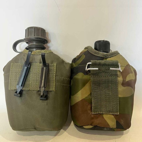 Military Canteen Set used, plastic and metal, 21x14 & 18x14 cm