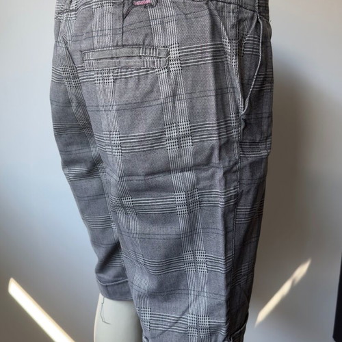 Sublevel gray checkered bermuda like new, size L