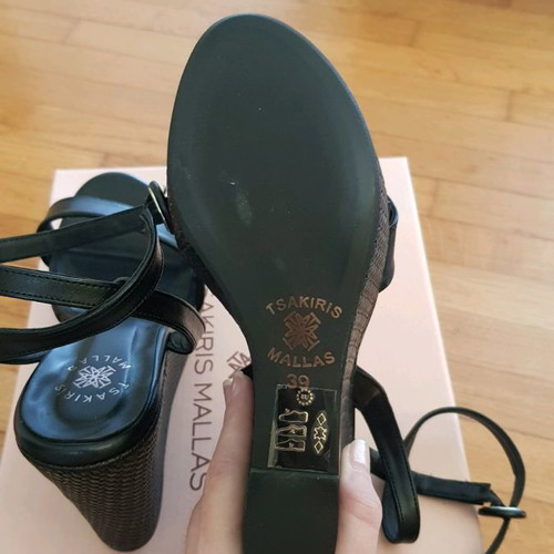 Tsakiris Mallas black leather platform shoes new size 39