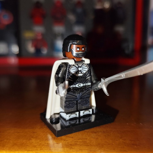 Blade Knight Marvel Zombies figure like new with accessories