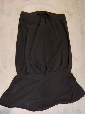 Long strapless top size S like new, black